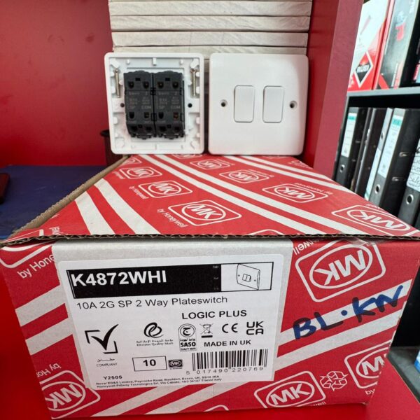 MK Logic Plus 2-Gang 2-Way Plate Switch – 10A / 20A (K4872 Series)